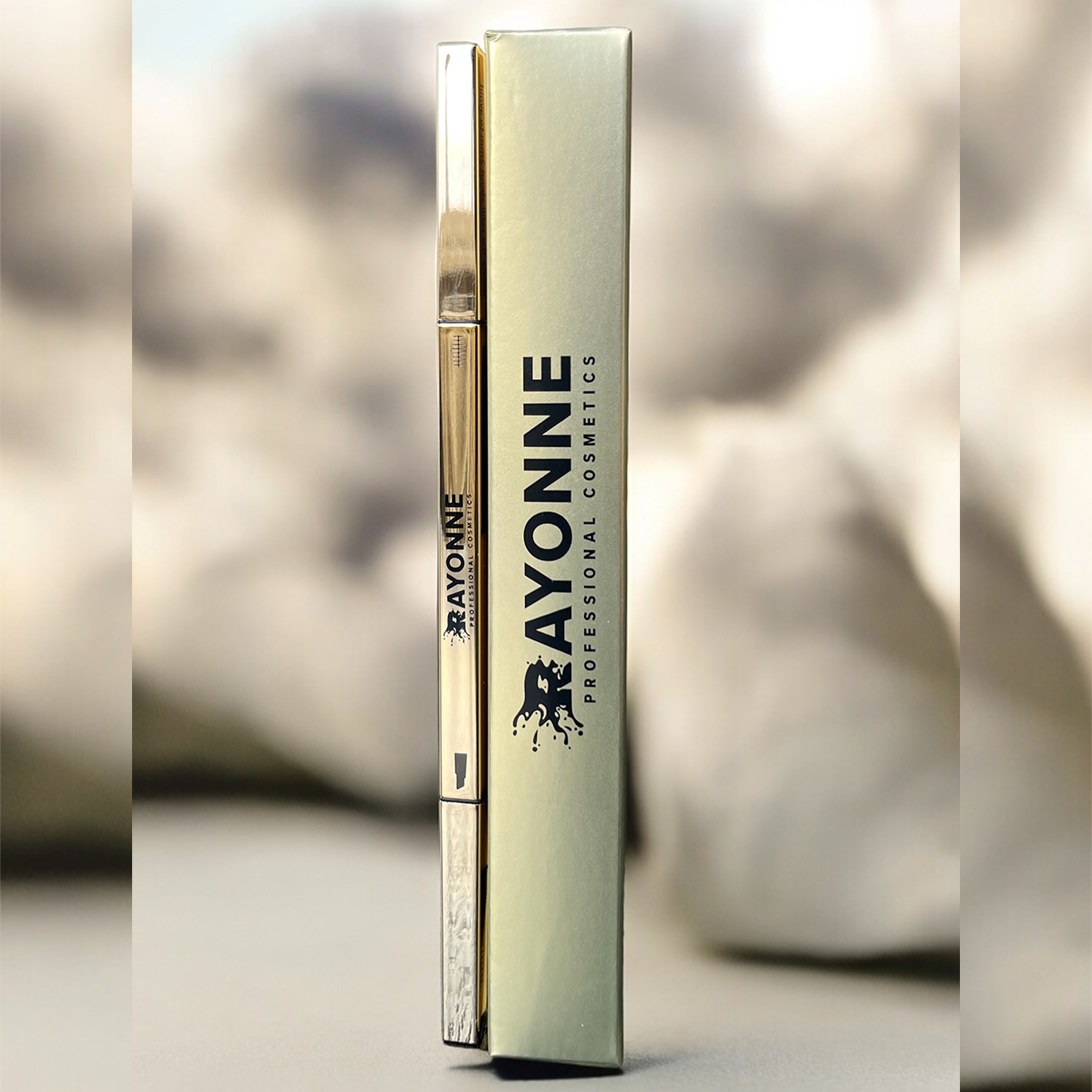 LE CRAYON À SOURCIL & BROSSE INTÉGRÉE